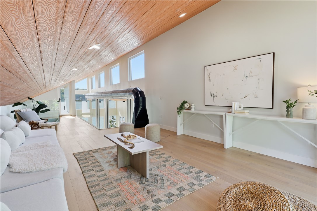7043 Lake Bluff Road
