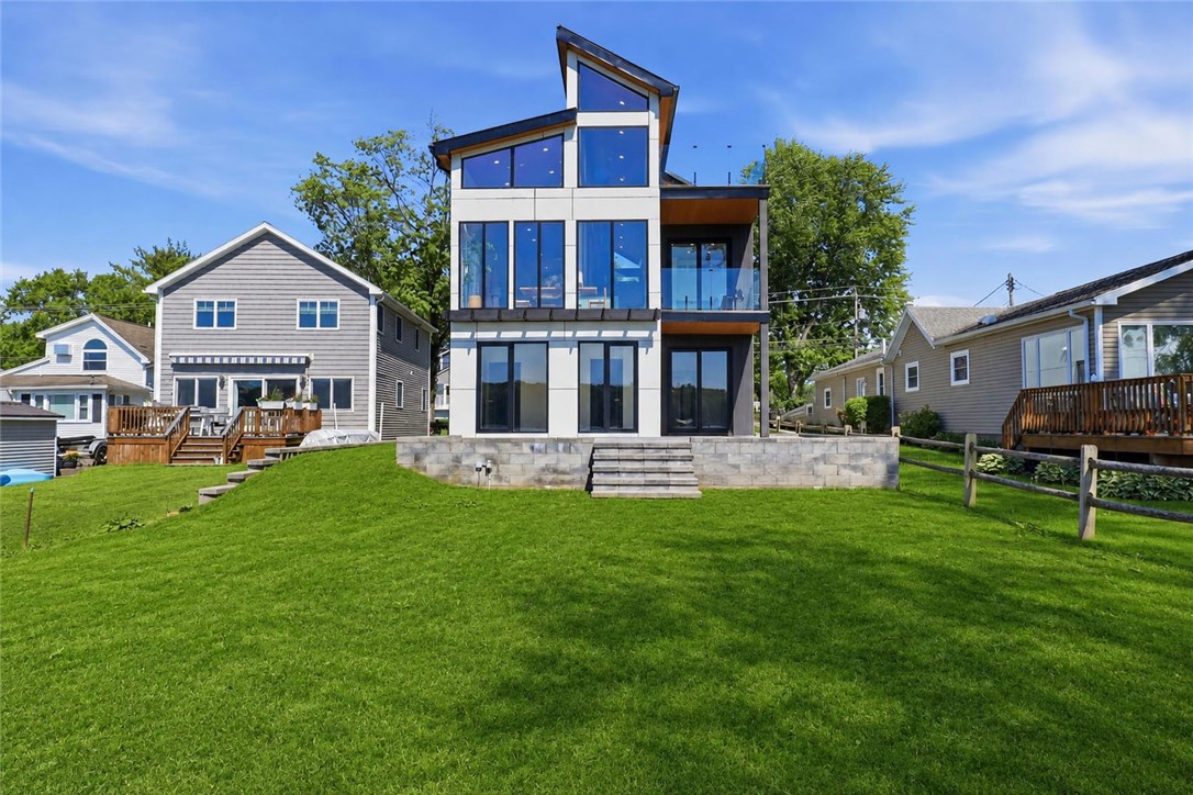7043 Lake Bluff Road