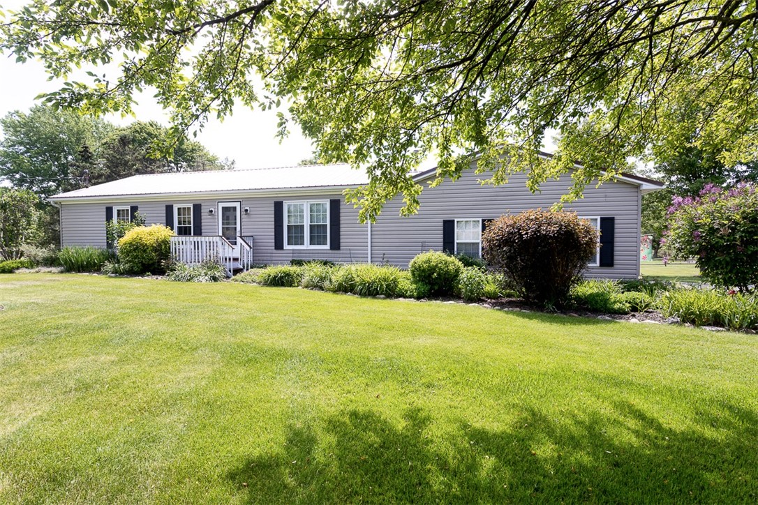 4395 Lakeville Groveland Road