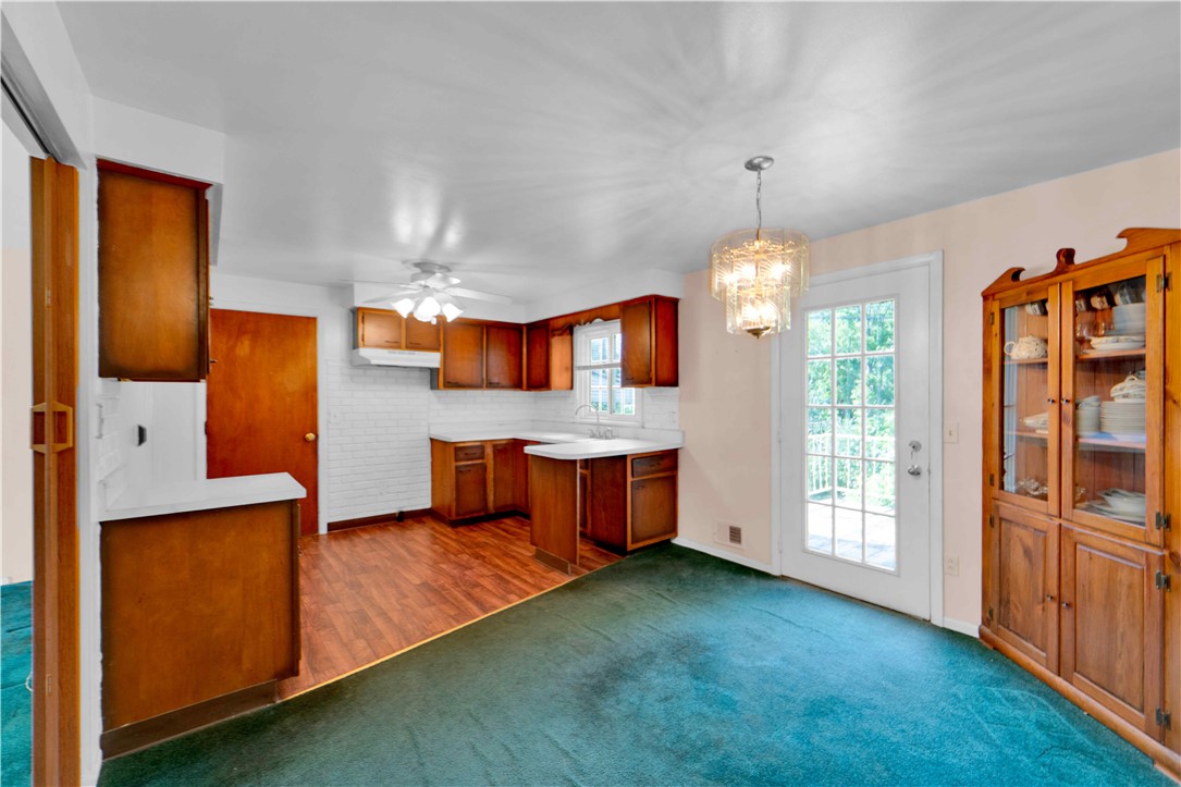 32 Ridgelea Court