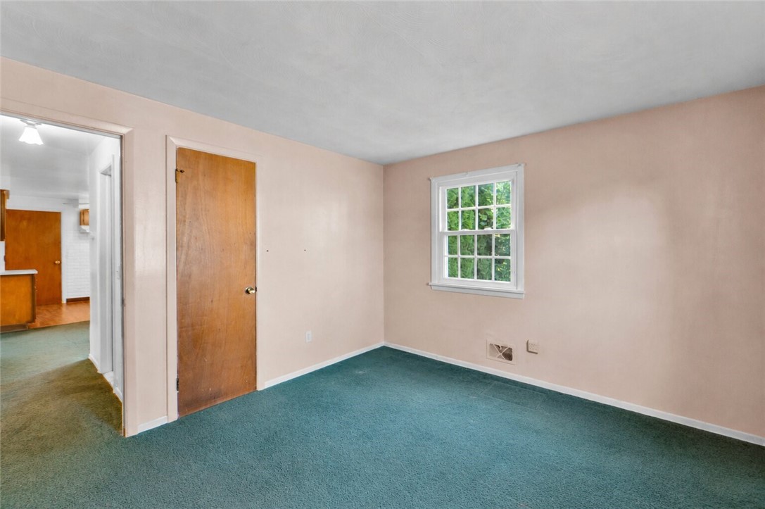 32 Ridgelea Court
