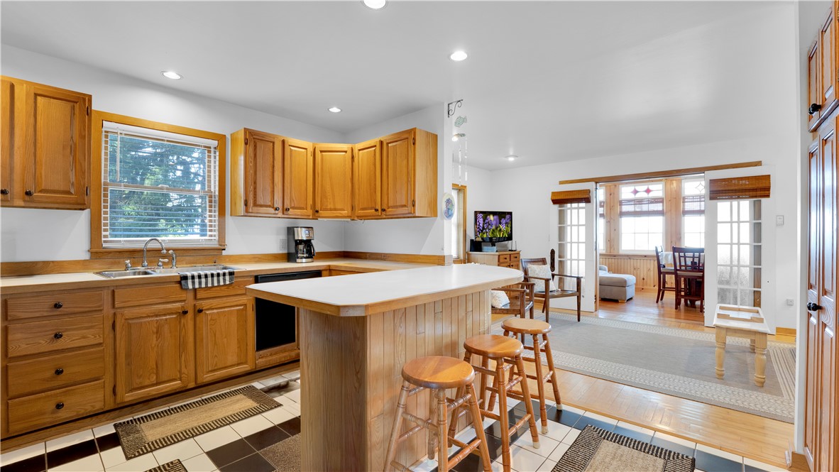 2788 Lower Lake Road