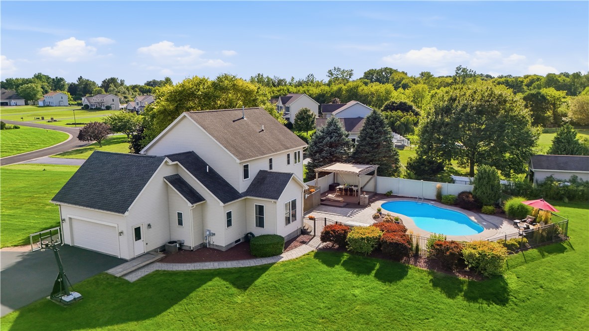 18 King Fisher Drive