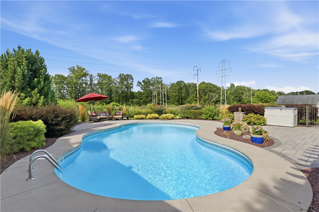 18 King Fisher Drive