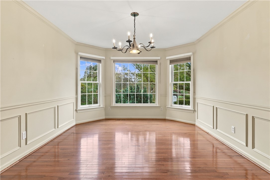 26 Mandalay Ridge