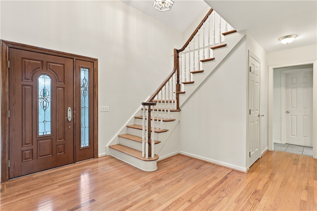 26 Mandalay Ridge