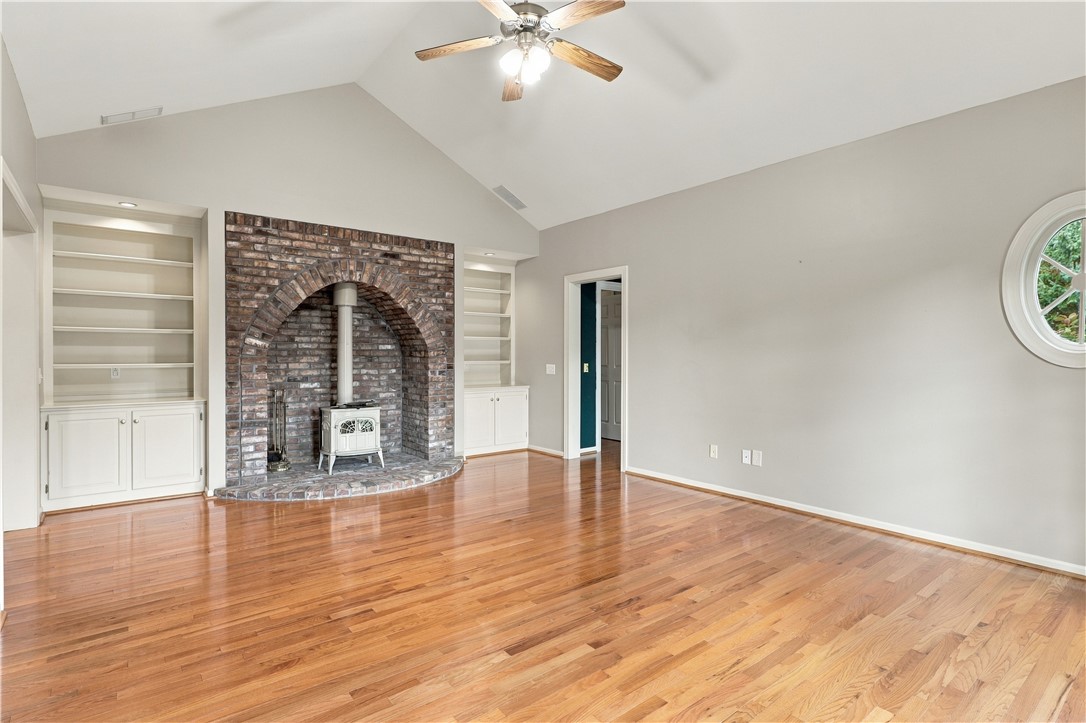 26 Mandalay Ridge