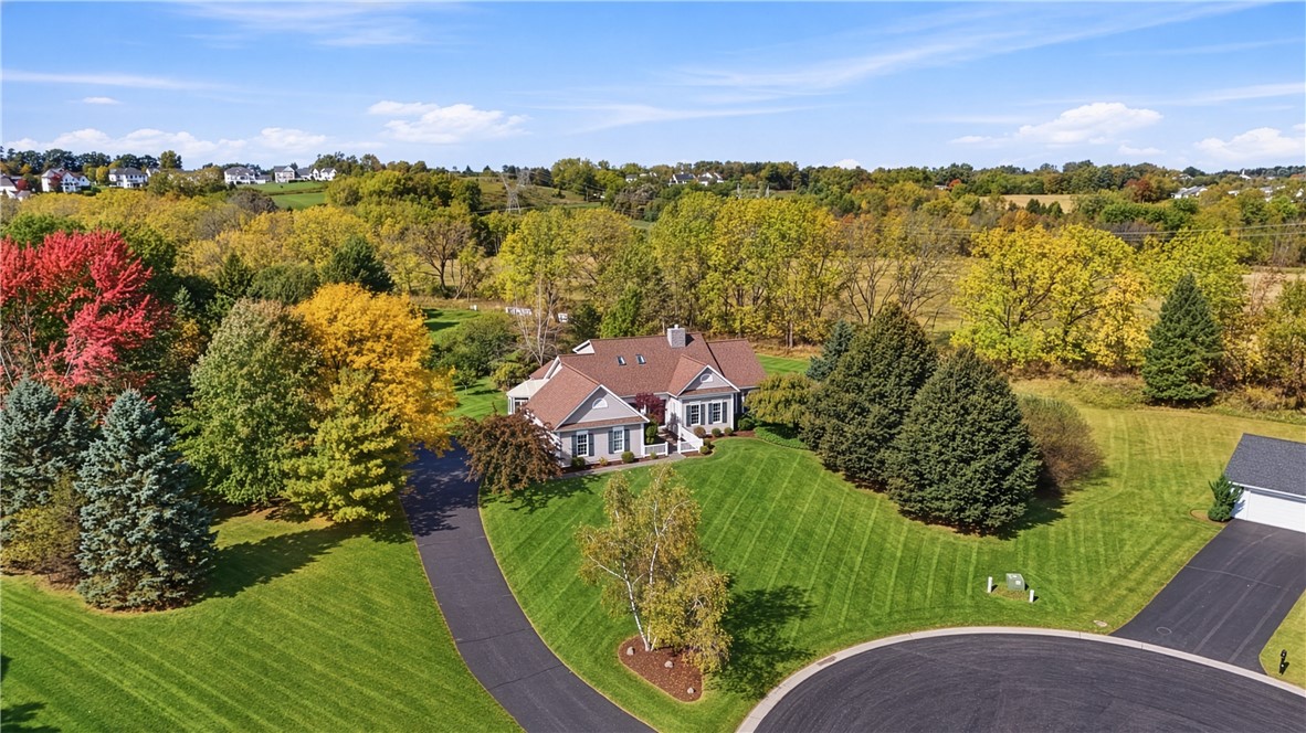 26 Mandalay Ridge