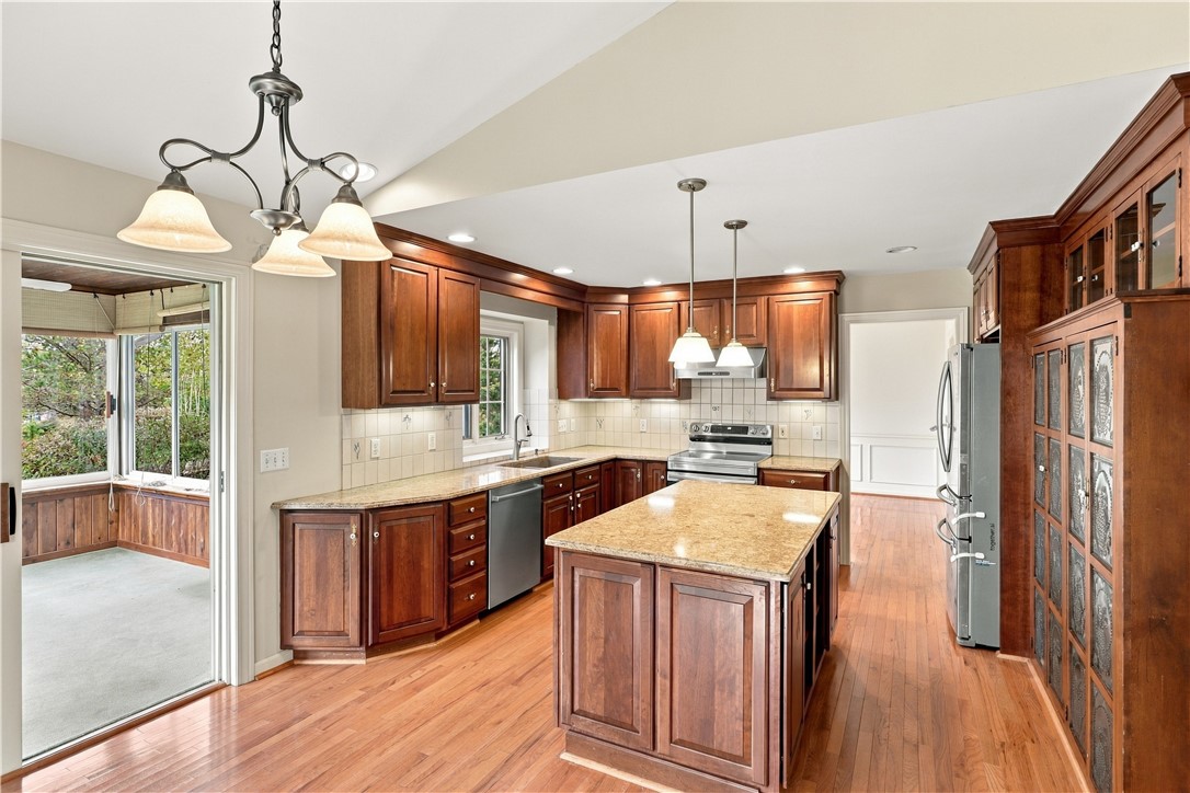 26 Mandalay Ridge