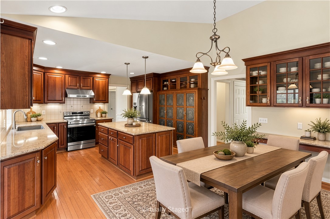 26 Mandalay Ridge