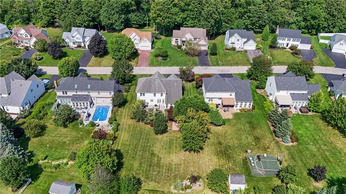 23 Dickinson Crossing