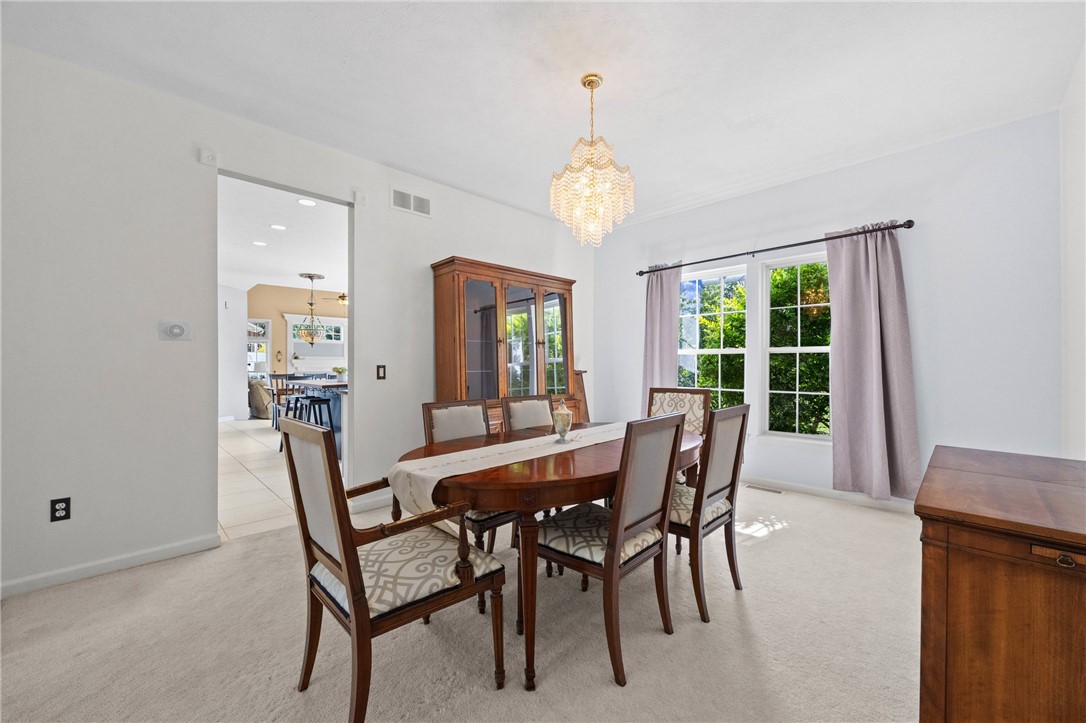 23 Dickinson Crossing