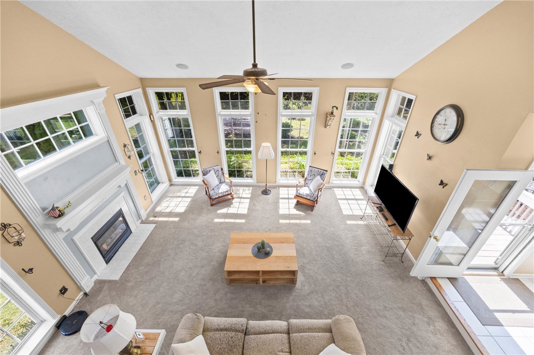 23 Dickinson Crossing