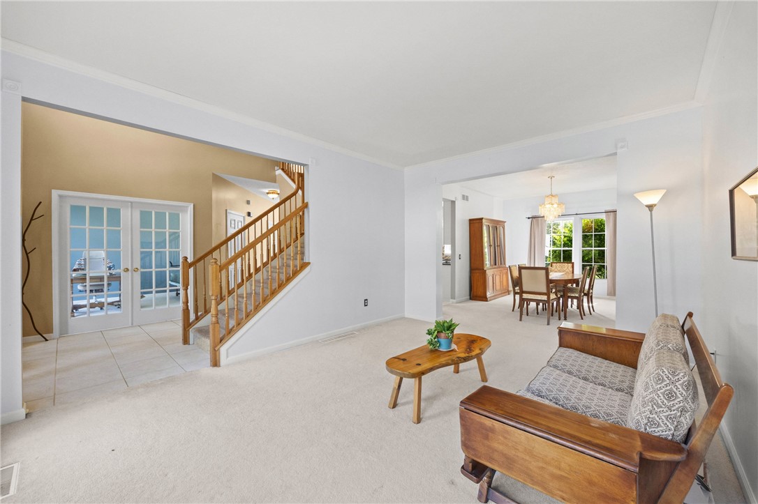 23 Dickinson Crossing