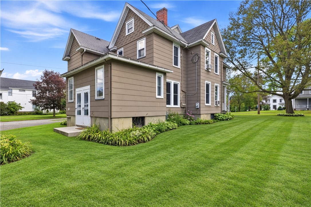 96 West Avenue