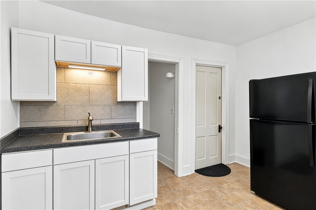 96 West Avenue