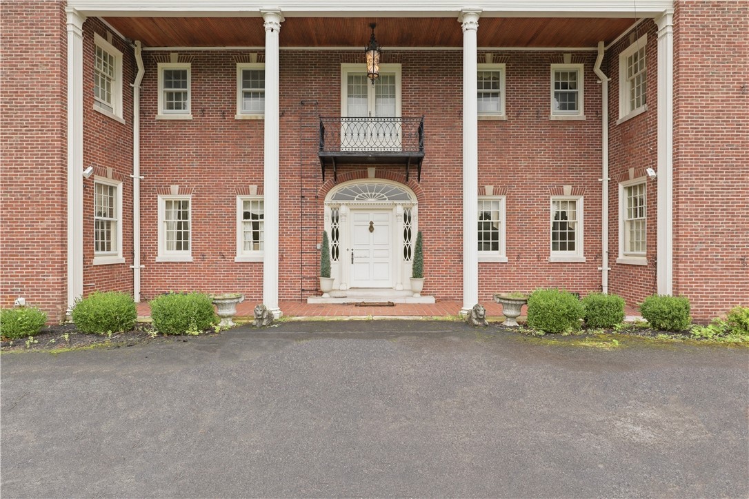 7770 East Main Road