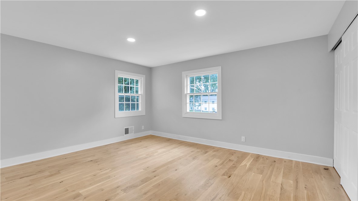 32 Yorktown Drive