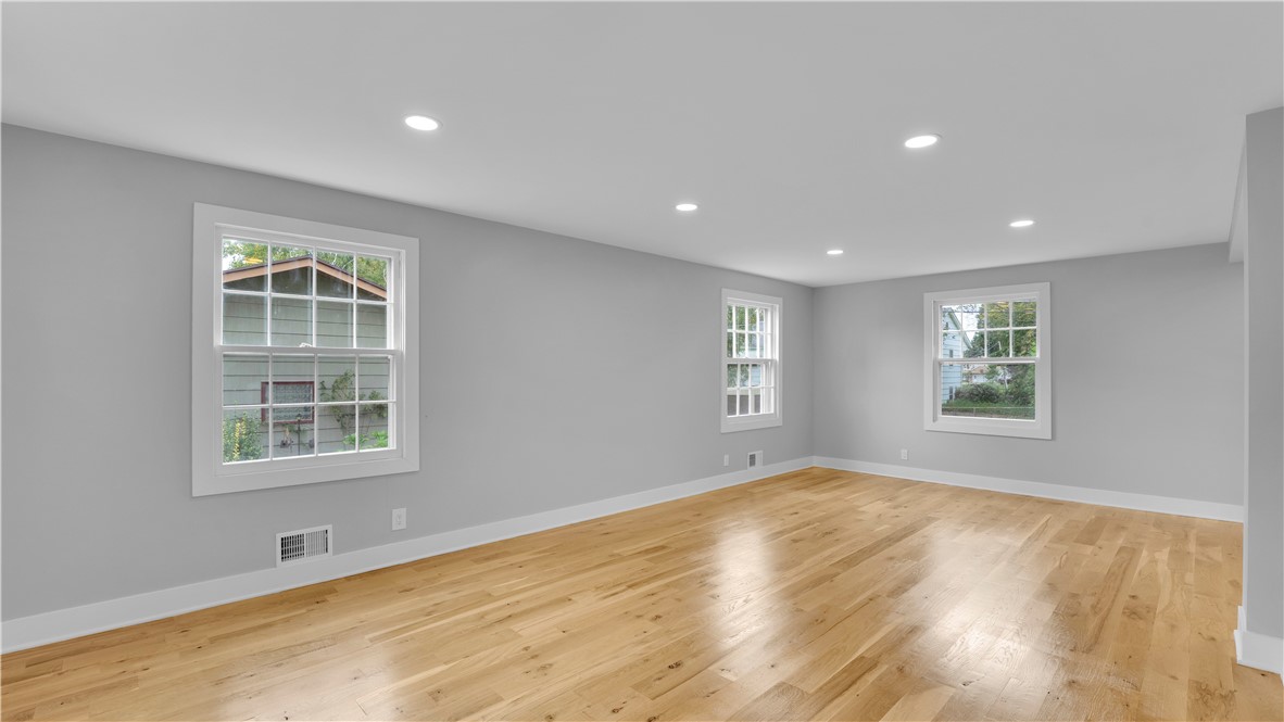 32 Yorktown Drive
