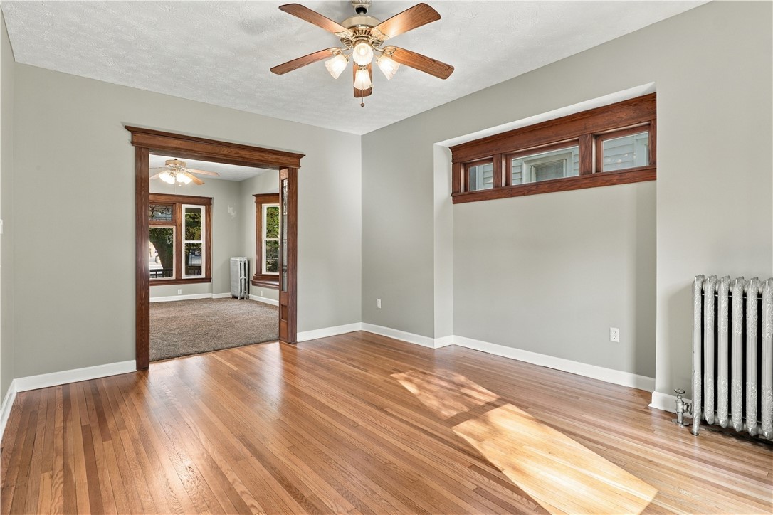 232 Laburnam Crescent