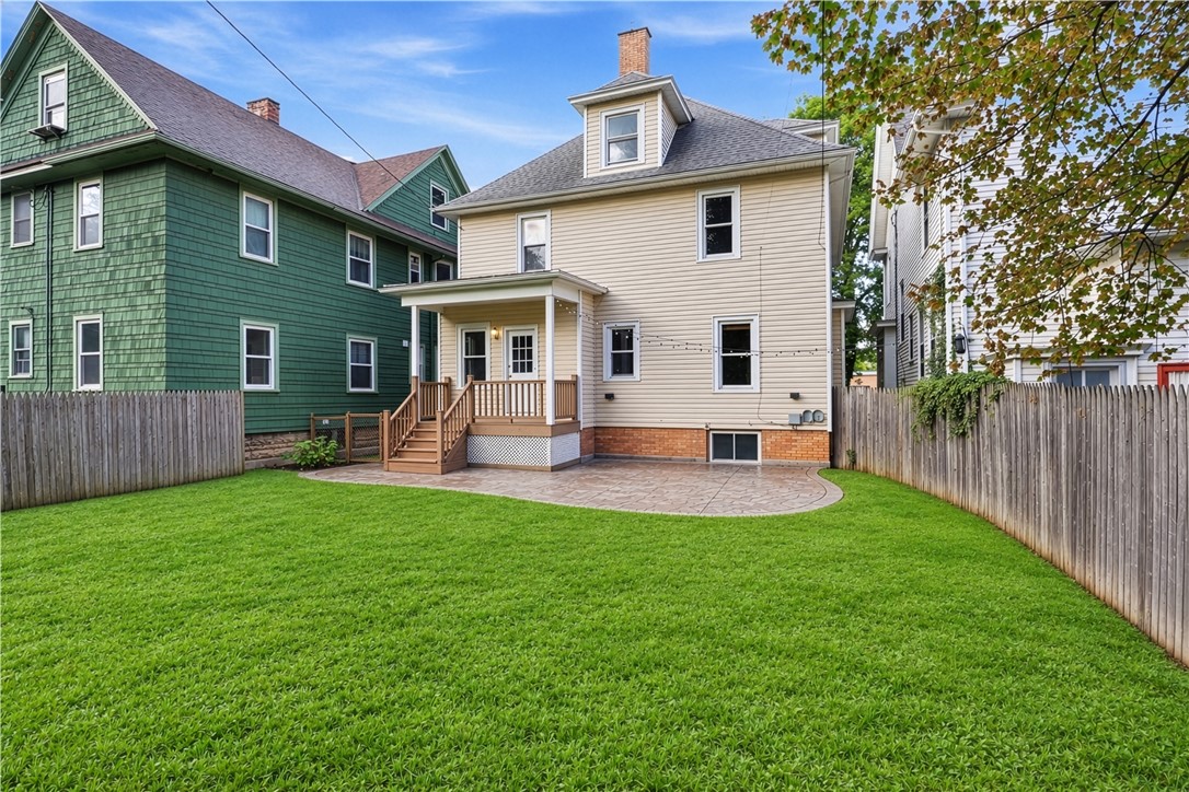 232 Laburnam Crescent