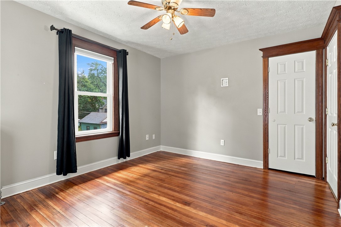 232 Laburnam Crescent