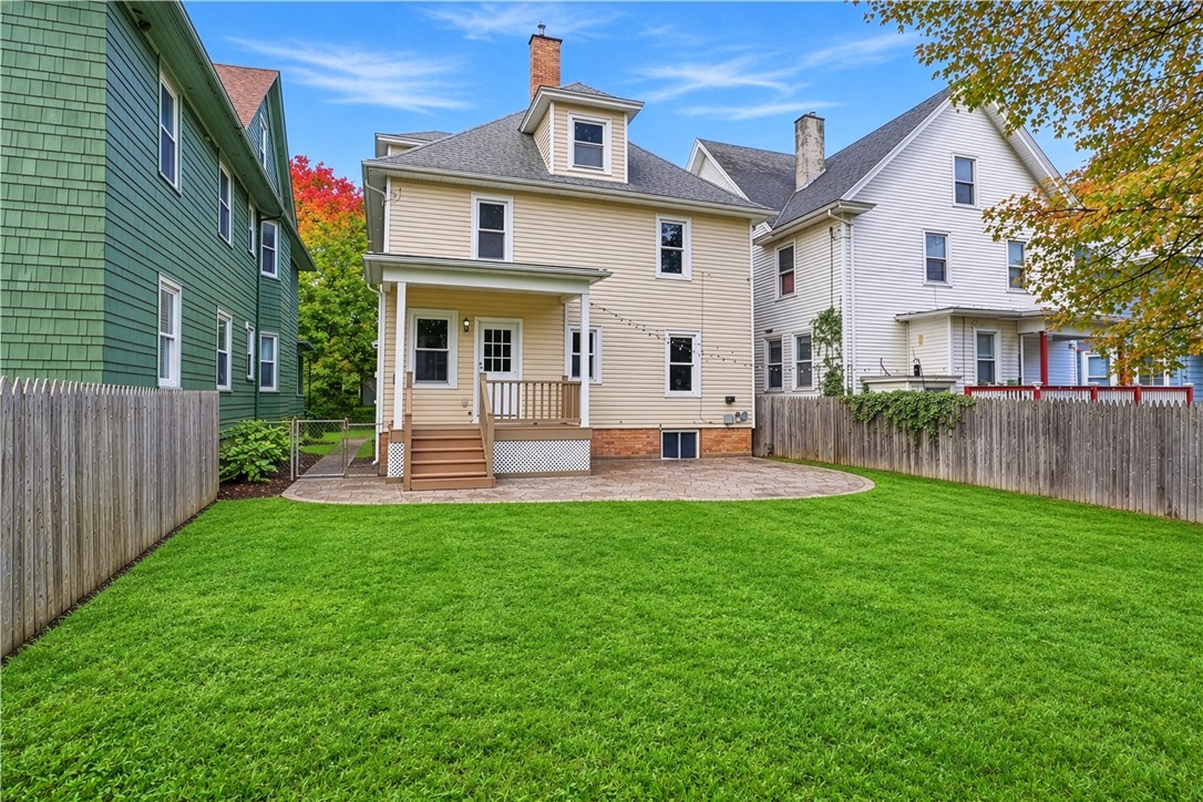 232 Laburnam Crescent