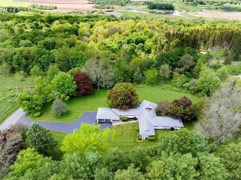 1738 Preston Hill Road