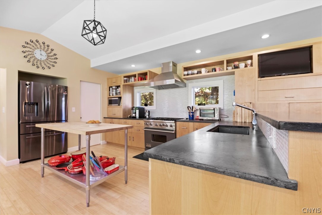 1738 Preston Hill Road