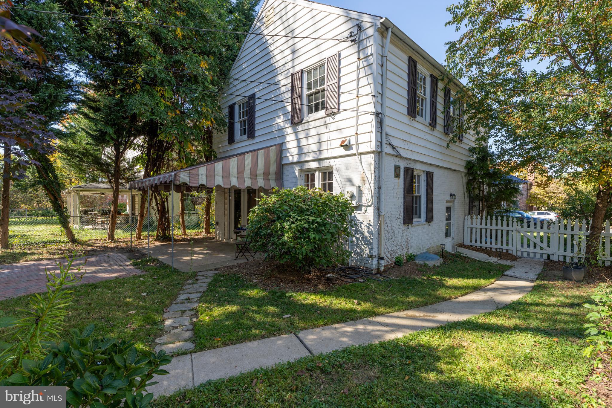 311 WOODBOURNE AVENUE