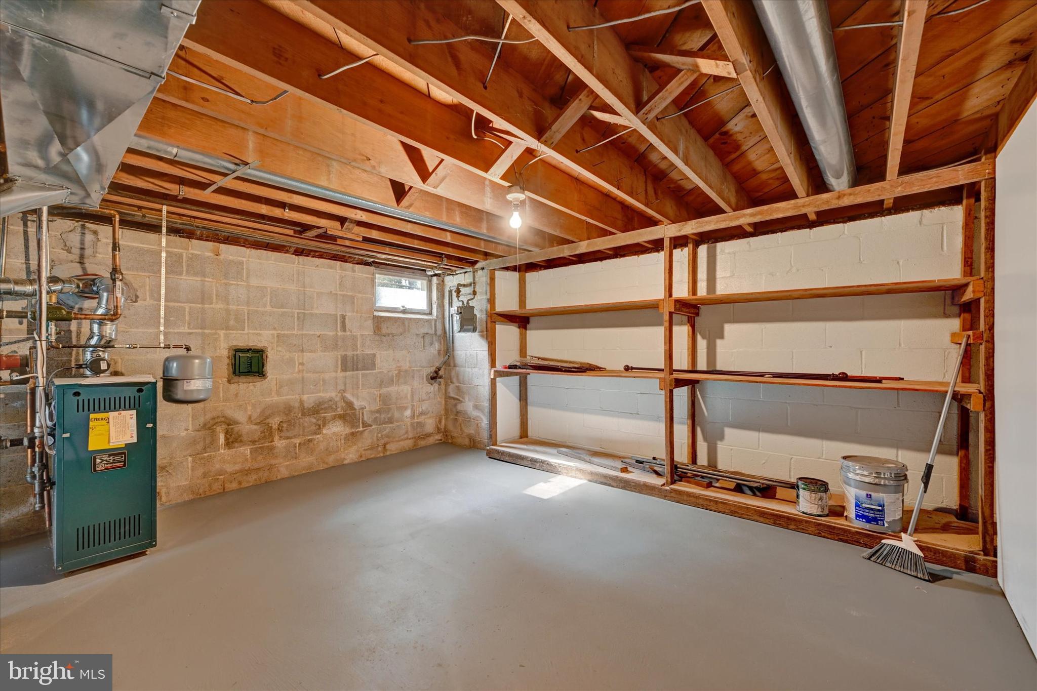 1028 Saint Albans Rd