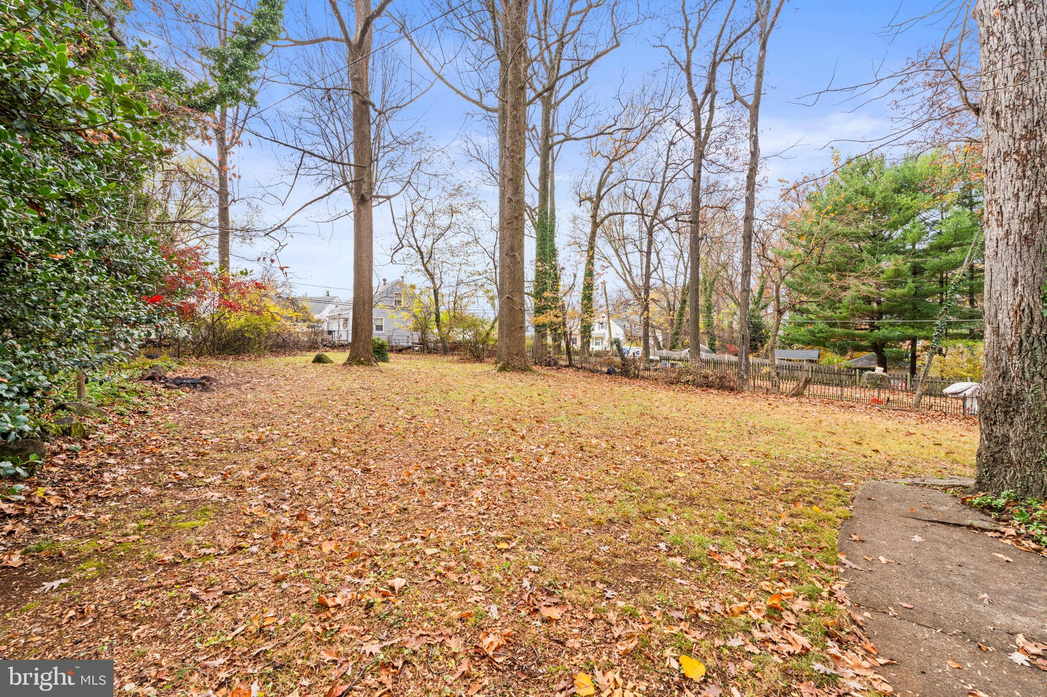 2601 Poplar Dr