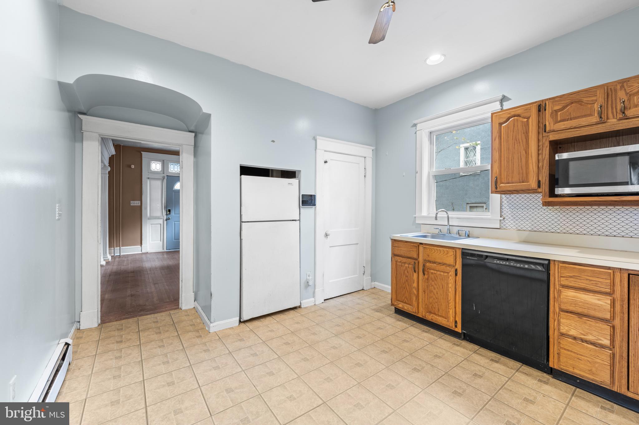 2601 Poplar Dr