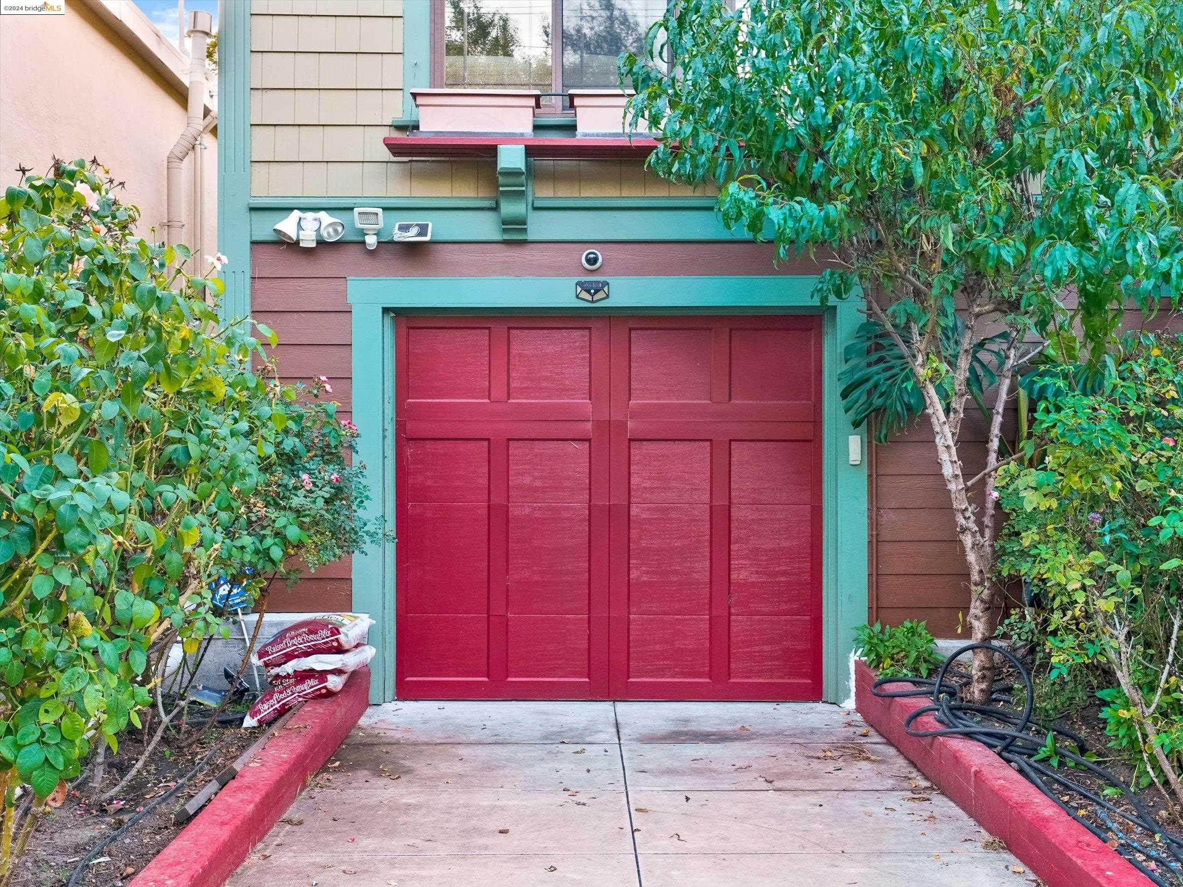 2608 Mcgee Ave