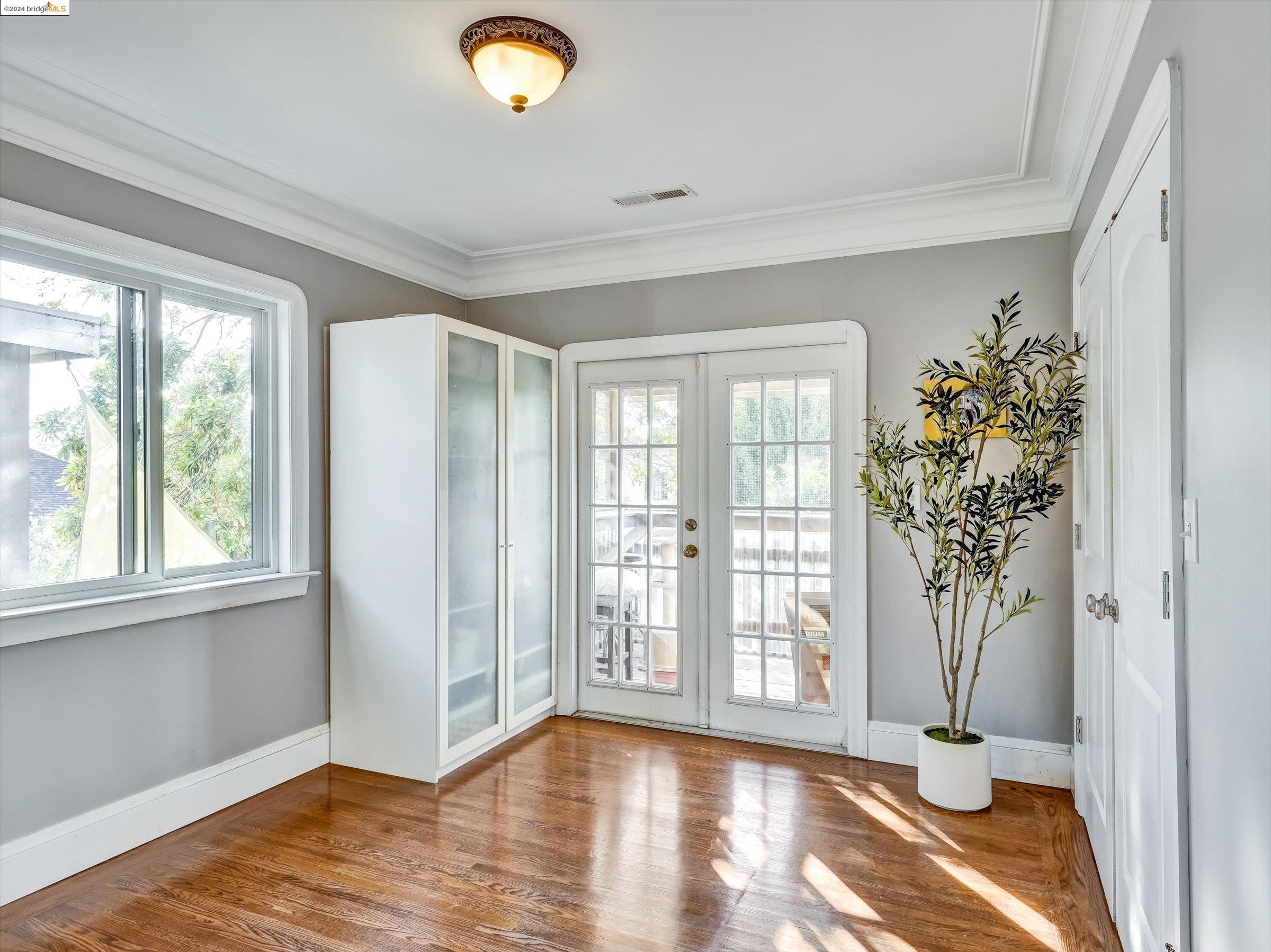 2608 Mcgee Ave