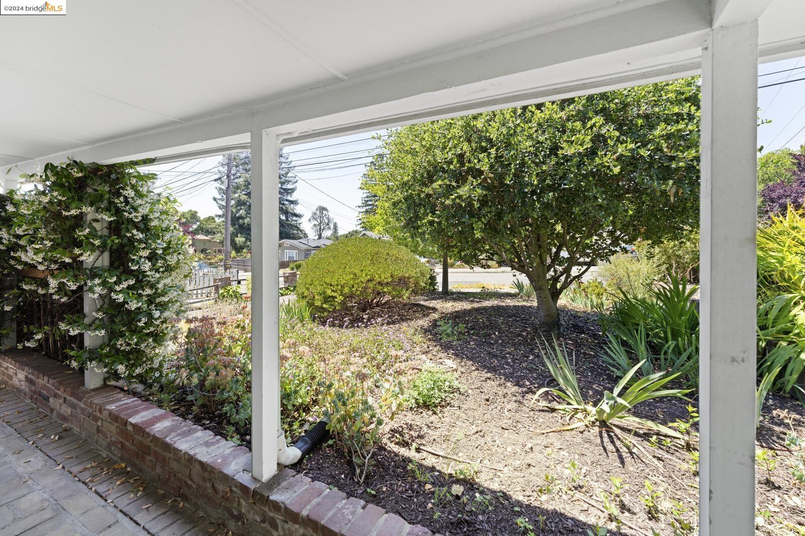 3906 Forest Hill Ave