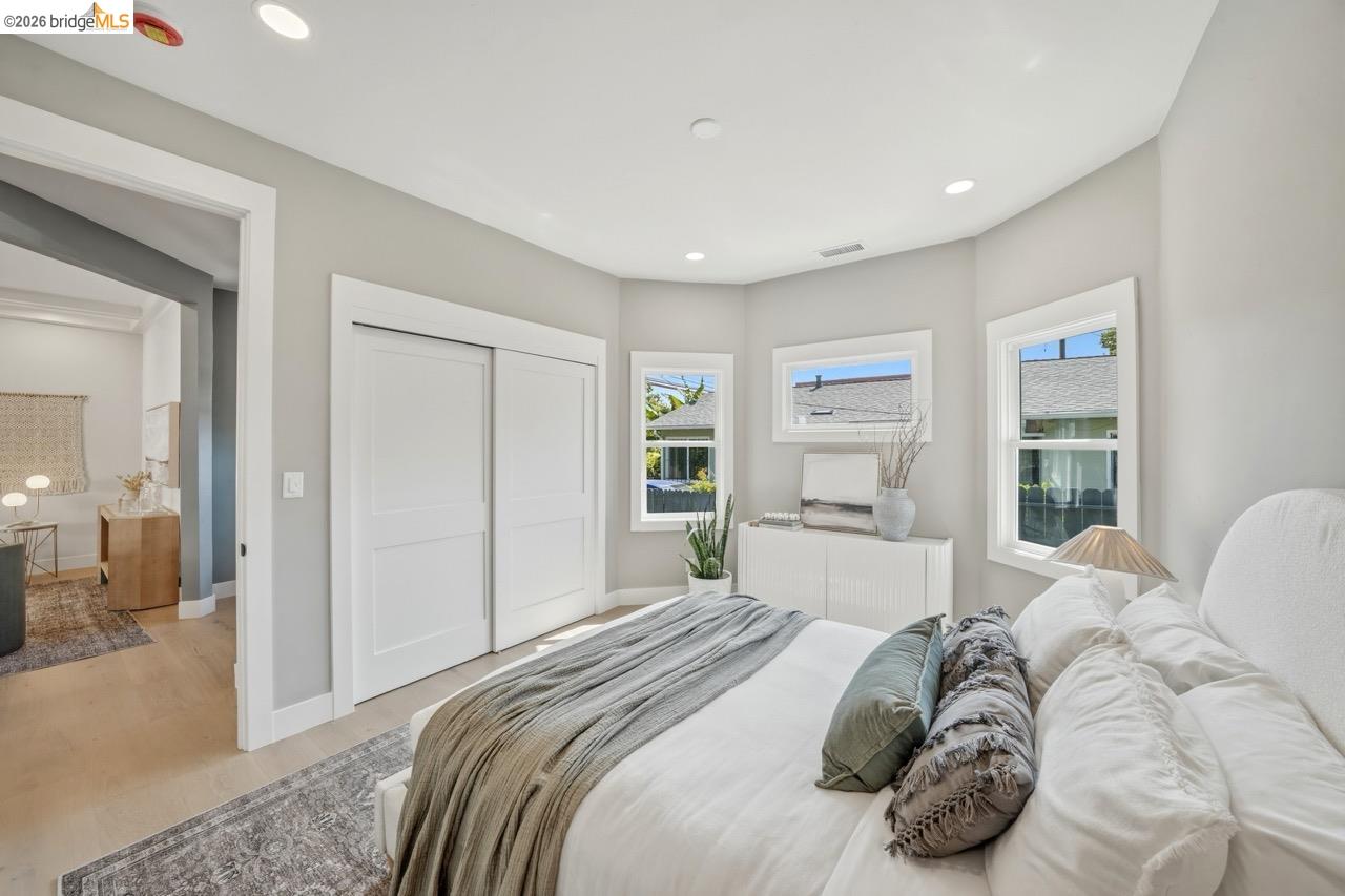 1009 Addison