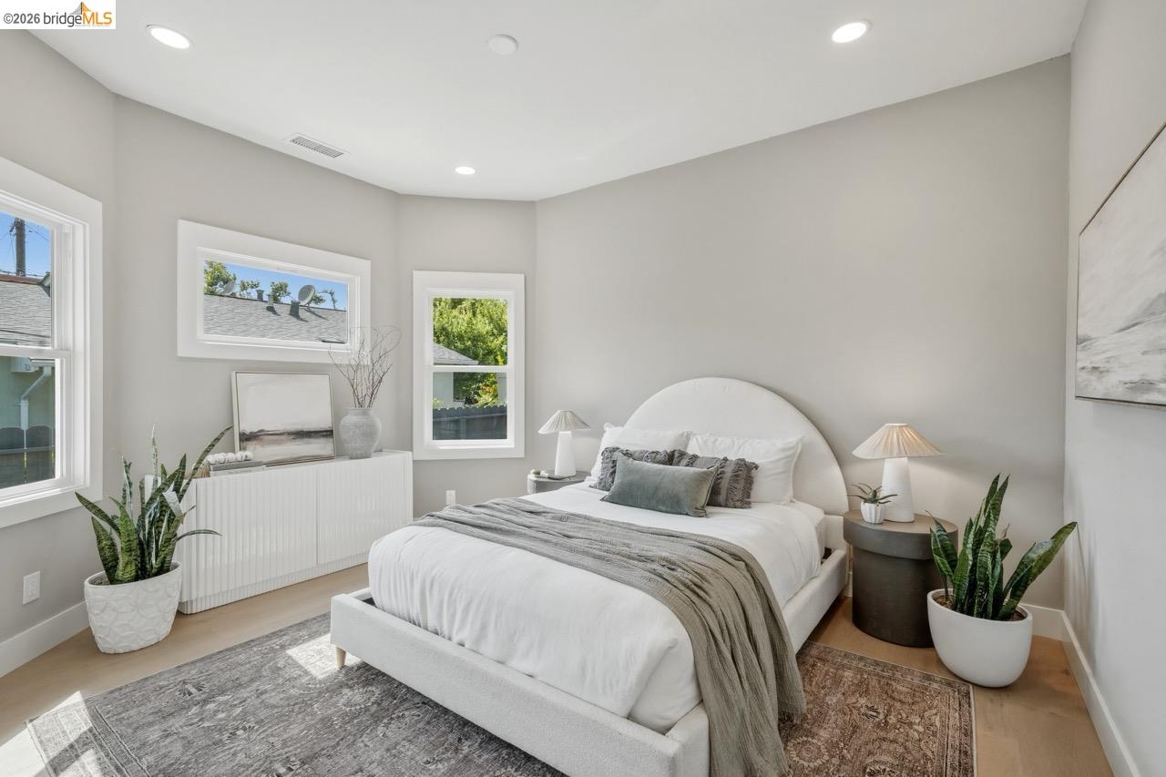 1009 Addison