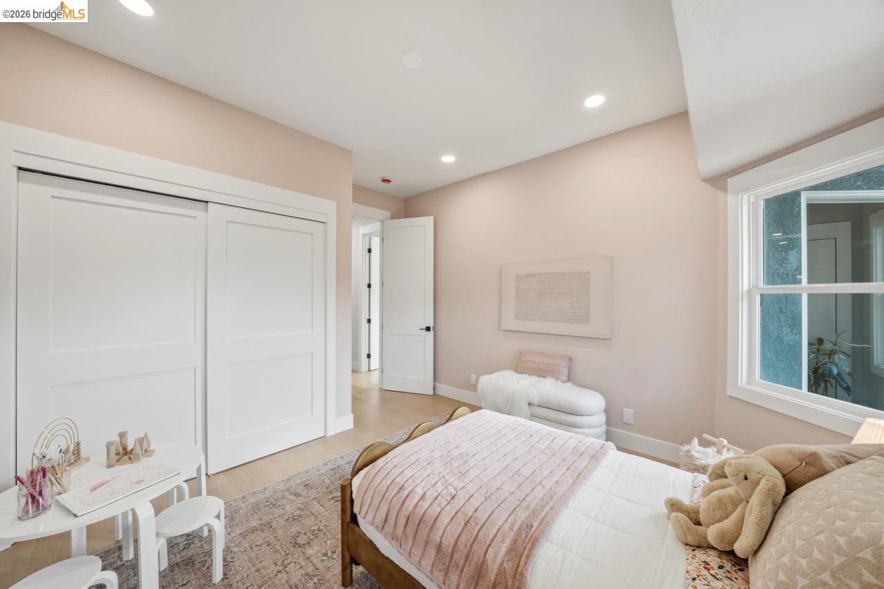 1009 Addison