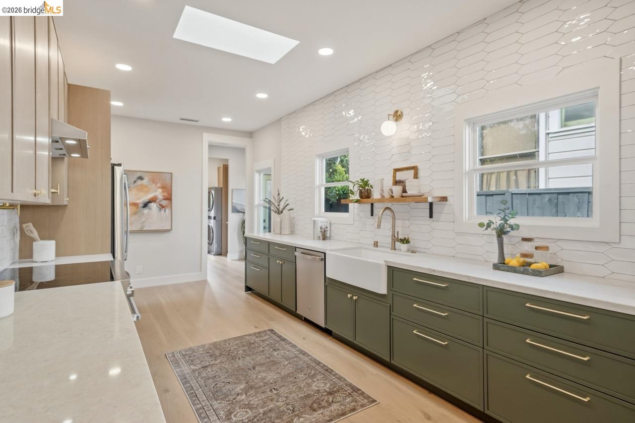 1009 Addison