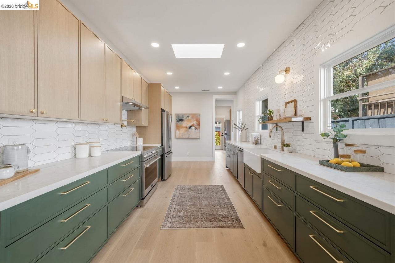 1009 Addison