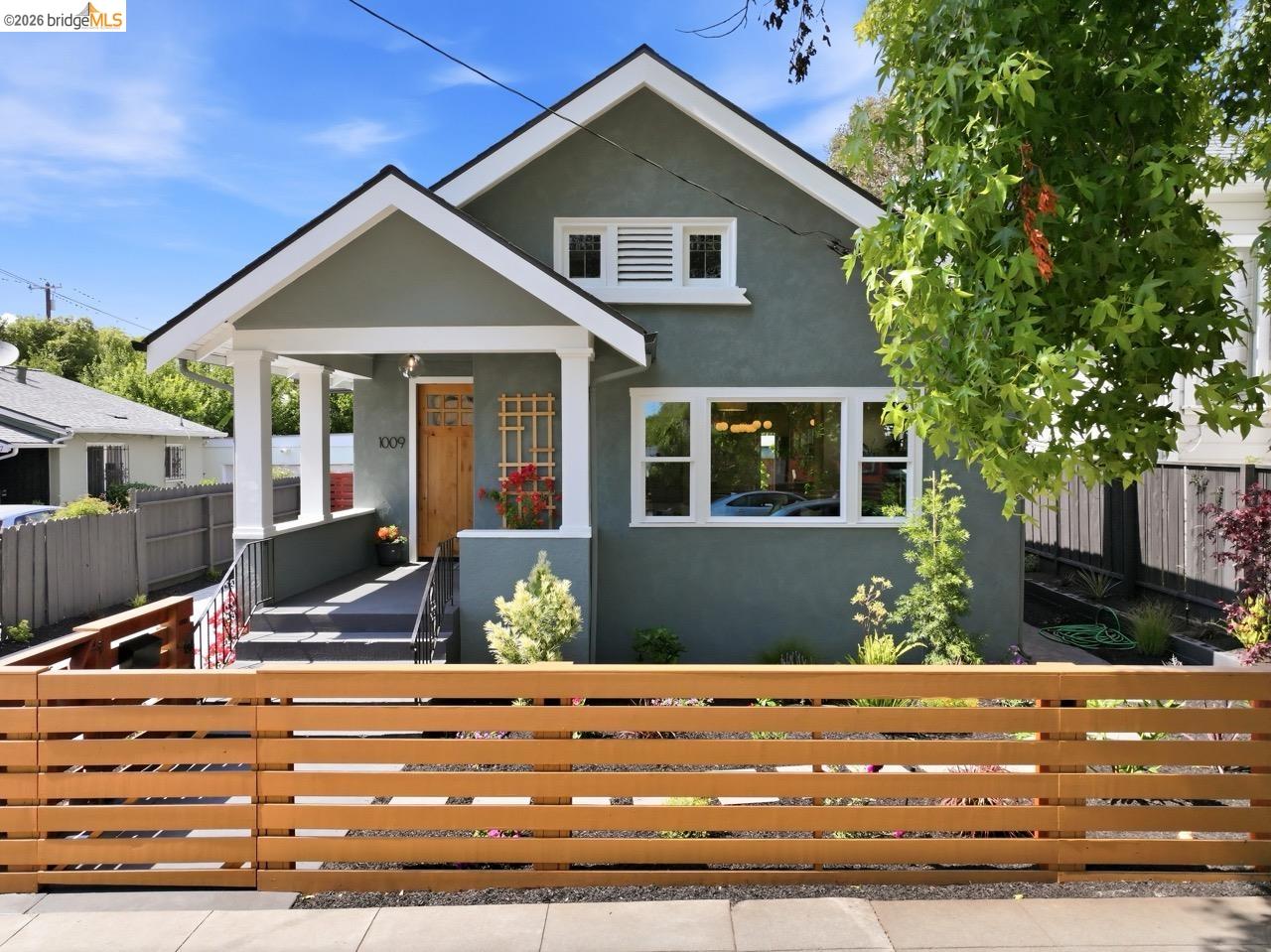 1009 Addison