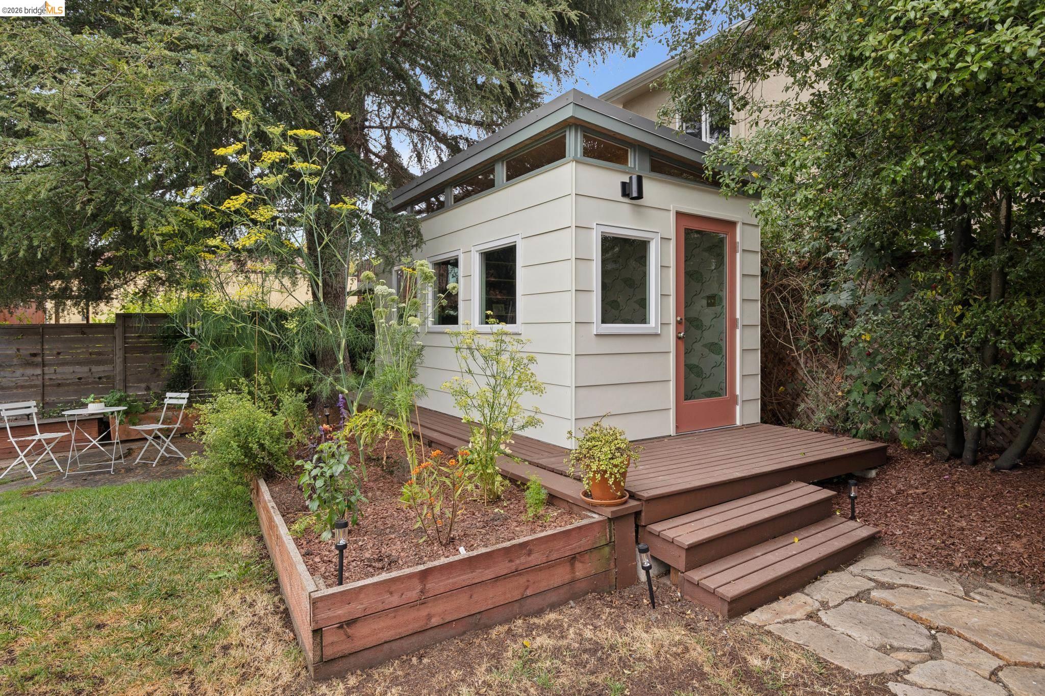 965 Virginia St