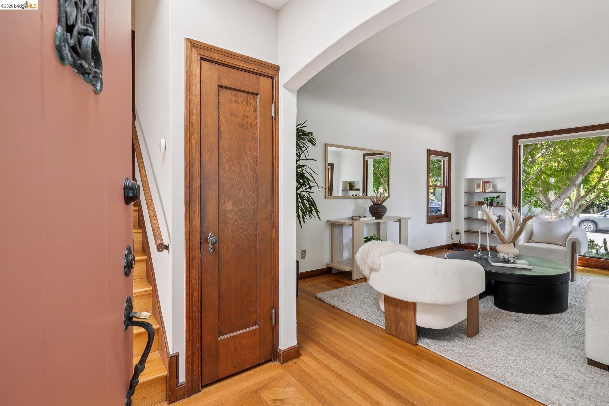 965 Virginia St