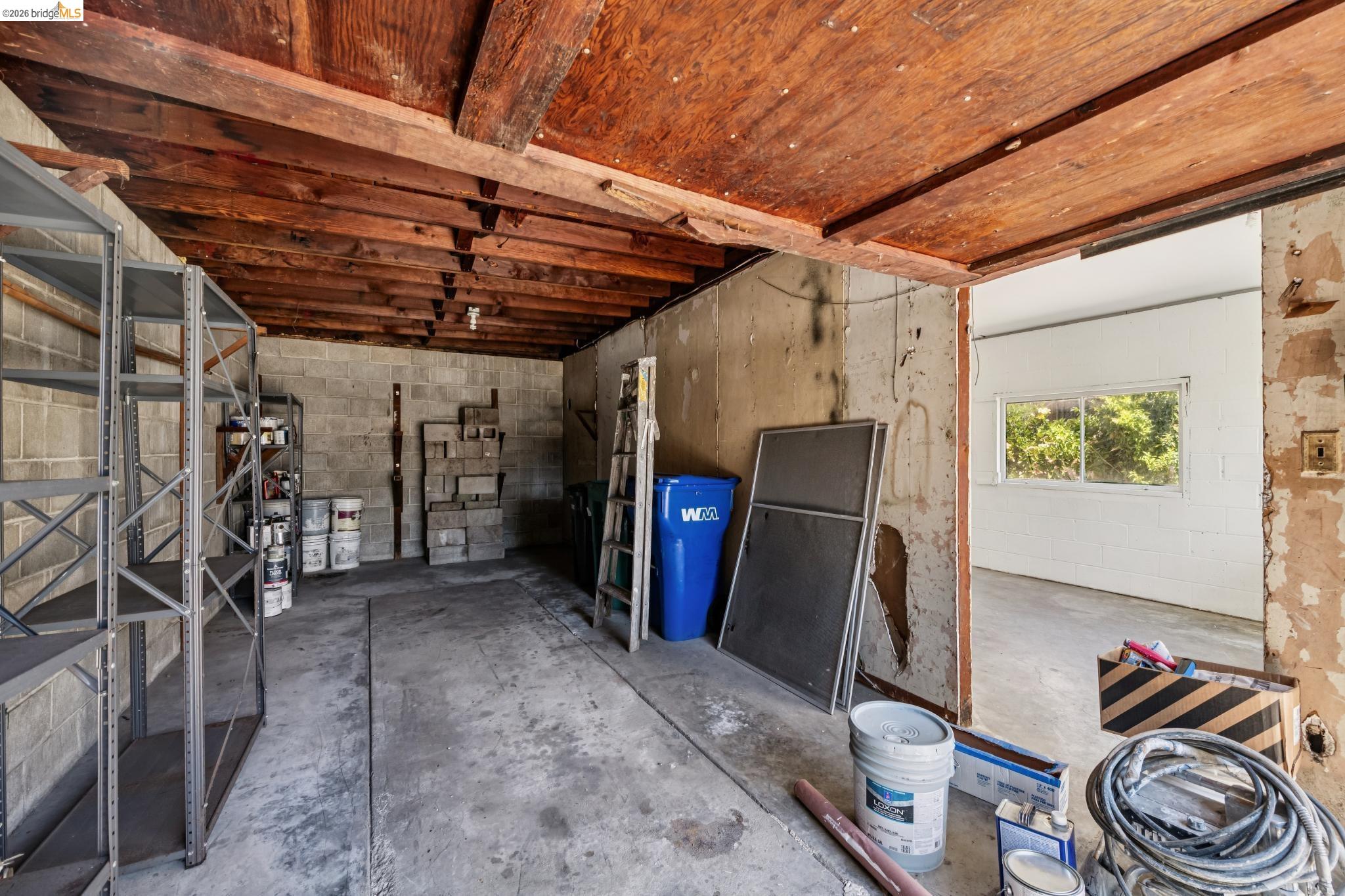 1129 Marin Ave