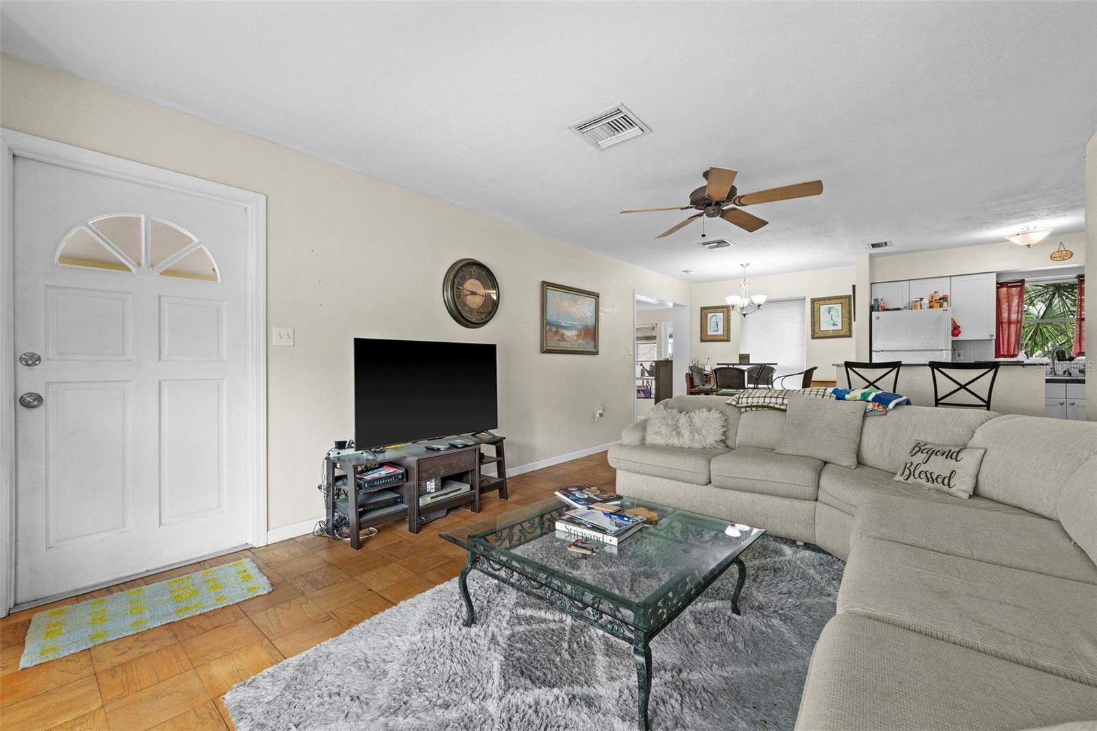 2825 PARANDOR PL
