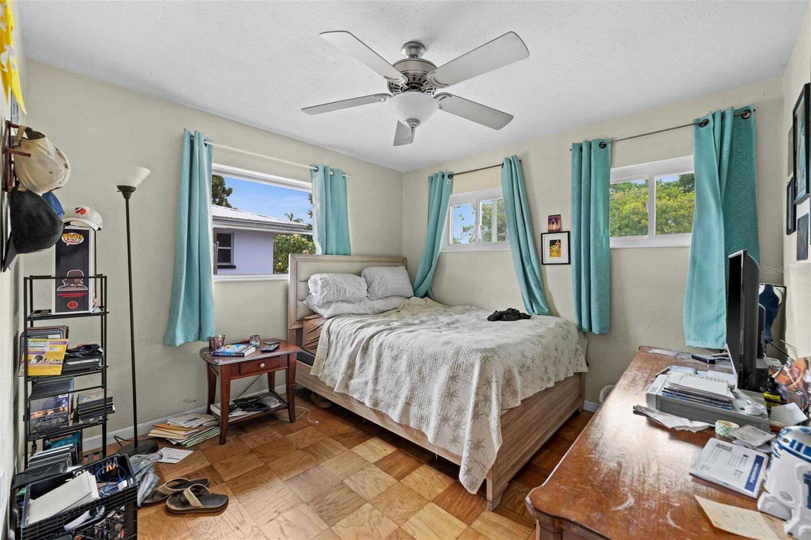 2825 PARANDOR PL