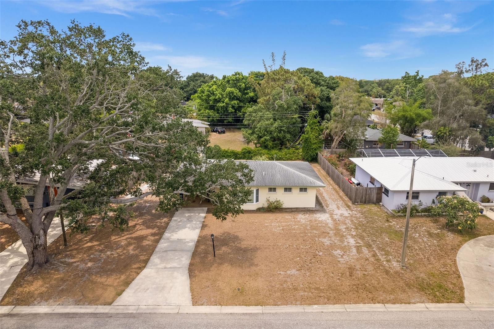 2825 PARANDOR PL