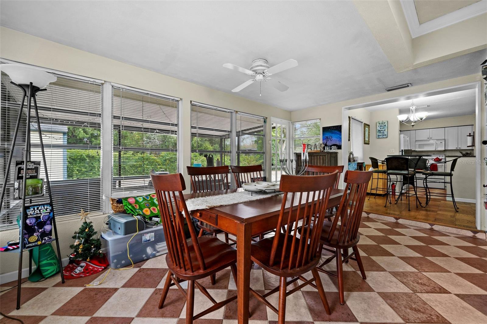 2825 PARANDOR PL