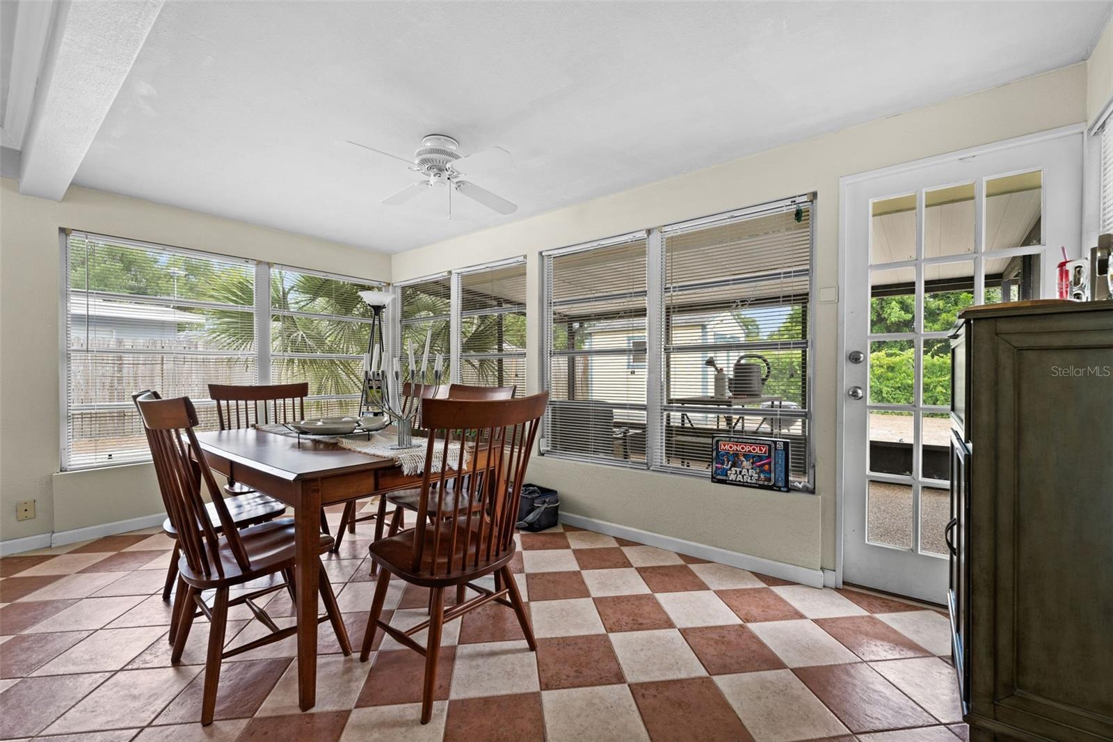 2825 PARANDOR PL